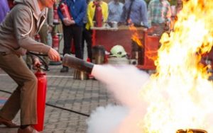 Brandlöschübung-300x188